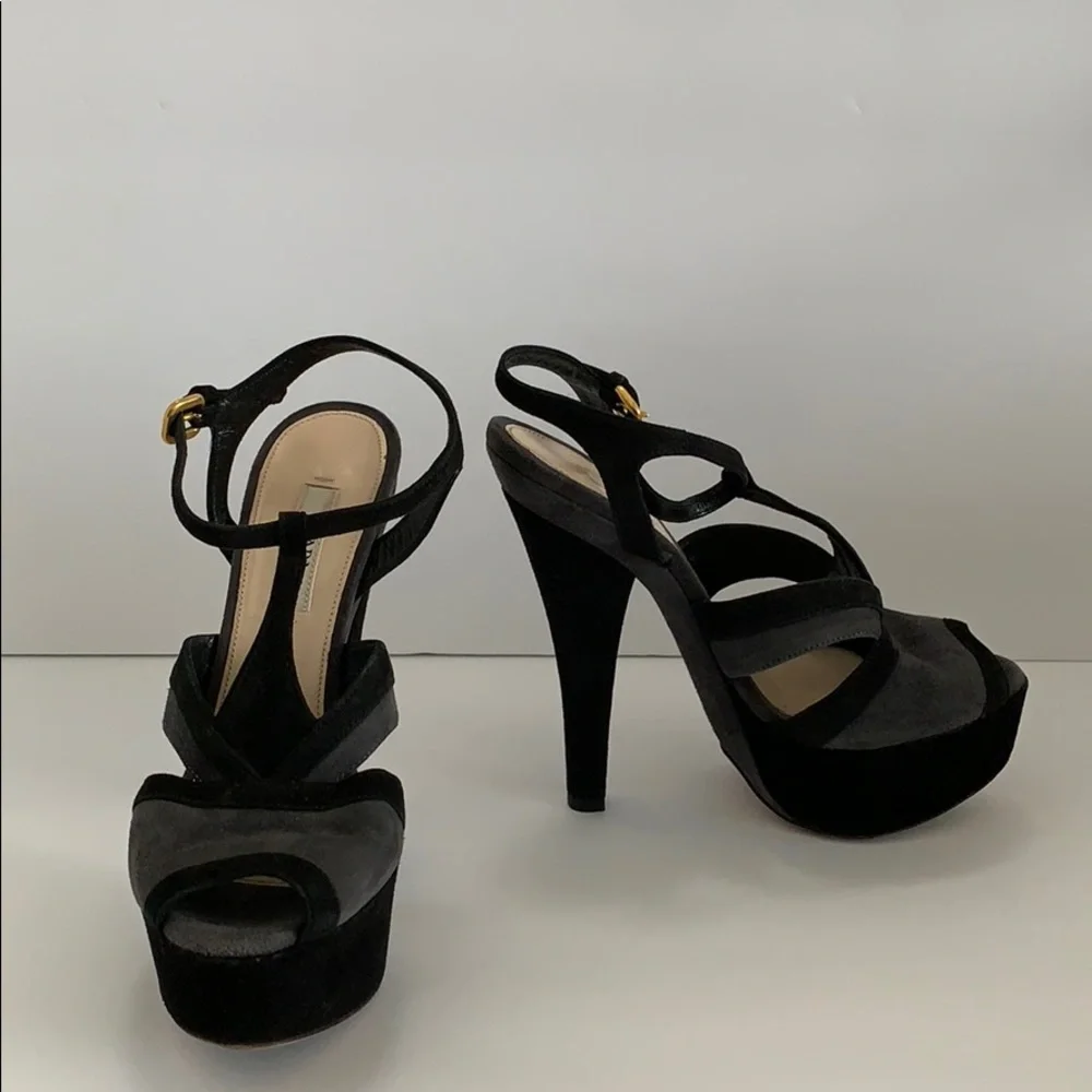 Prada Black Gray platform shoes sandals 36 6 B RARE HTF GORGEOUS DESIGNER